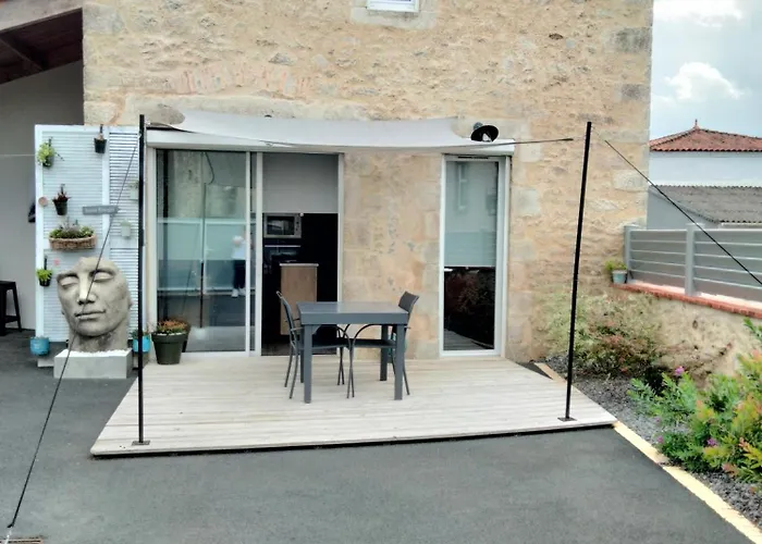 D'hotes Simplement Beaurepaire (Vendee)